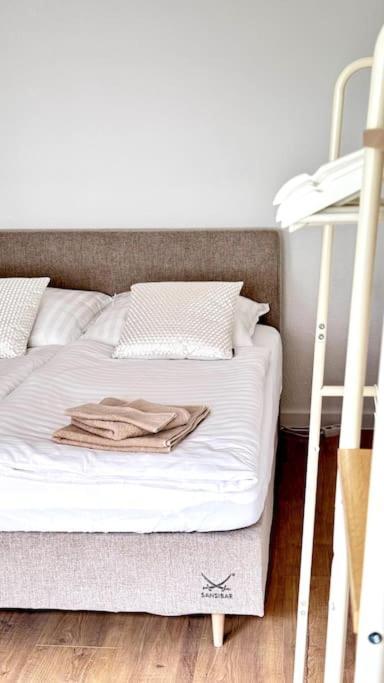 Apartment Moderne In Stadionnaehe Mit Parkplatz *