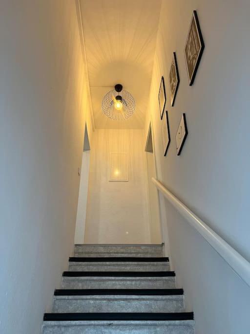 Apartment Moderne In Stadionnaehe Mit Parkplatz